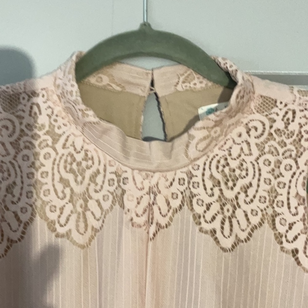 Short sleeve tops - Picture 3 of 15
